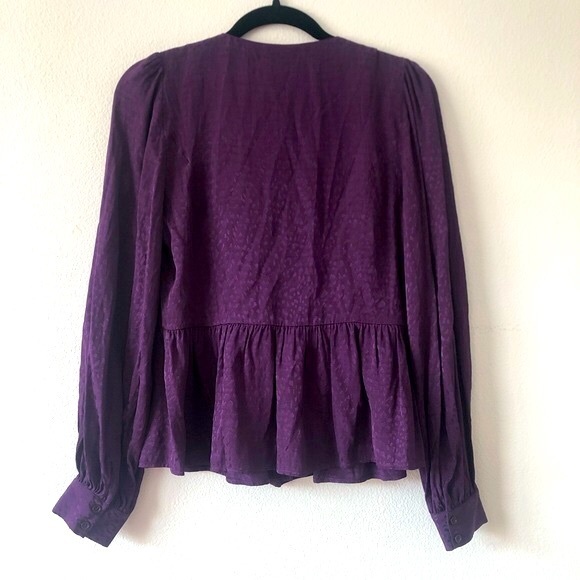 💜HP & Other Stories Jacquard Leo Duo Button Wrap Top - Picture 3 of 6